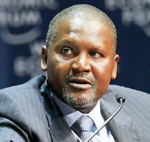 Aliko Dangote, President and Chief Executive of Nigeria's Dangote Group speaks during the final session of the World Economic Forum on Africa meeting in Cape Town June 6, 2008. REUTERS/Mike Hutchings (SOUTH AFRICA)