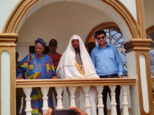 Oluwo and the Ibadan branch Director of the Wandel International Nigeria Ltd, a Simba Group Company, Mr. Anand Mehrotra at the Oluwo's palace.   
