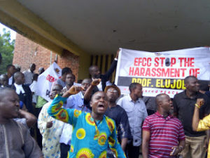 OAU workers protest in Ede 