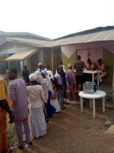 Electorate queuing to vote at unit 13, ward 13 Eketa , Osogbo