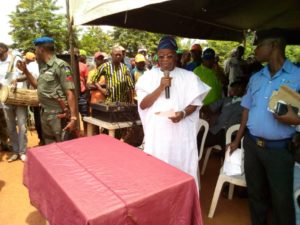 Mr Gboyega Oyetola addressing party members in Ile-Ife on Tuesday