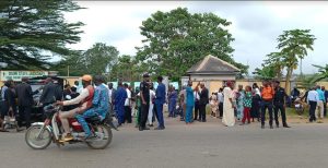 Just In: Osun Judiciary Workers Protest Over Alleged Maltreatment, Picket CJ's Office

