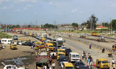 Just In: 4 Killed As Lagos Taskforce, Tanker Drivers, Touts Clash At Mile 2