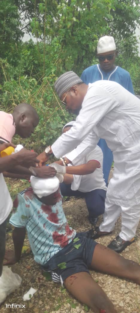 Osun ALGON Chairman Rescues Accident Victims