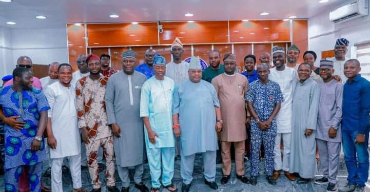 Gov Adeleke Resumes Duty After Vacation Abroad, Commends Journalists In Osun For Professionalism