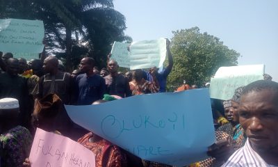 Ago Owu Farmers Protest Alleged Invasion Of Farmlands By Hoodlums, Herder (Video)
