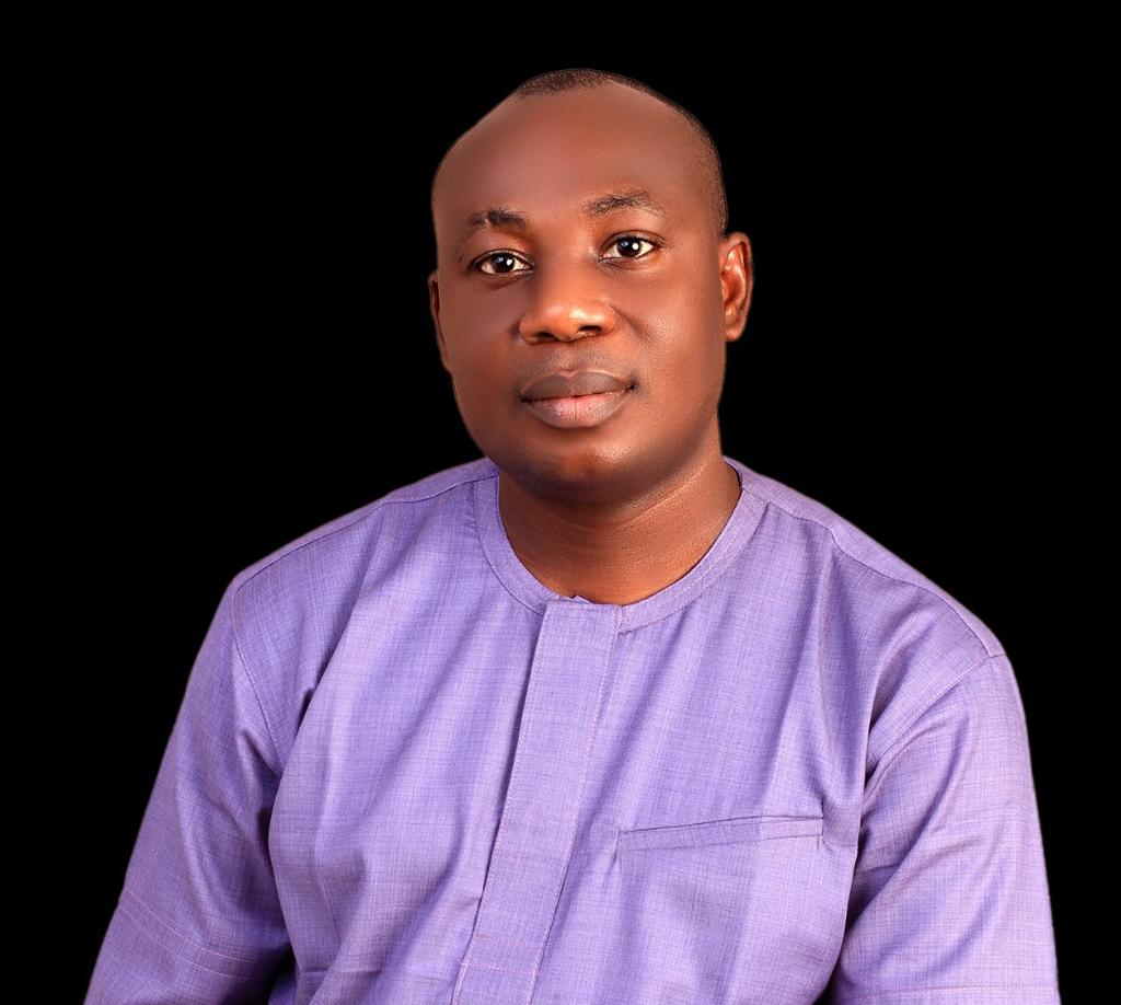 Ex-Oluyole Reps Aspirant, Ogunsola Eulogizes Otunba Seye Famojuro On His Birthday