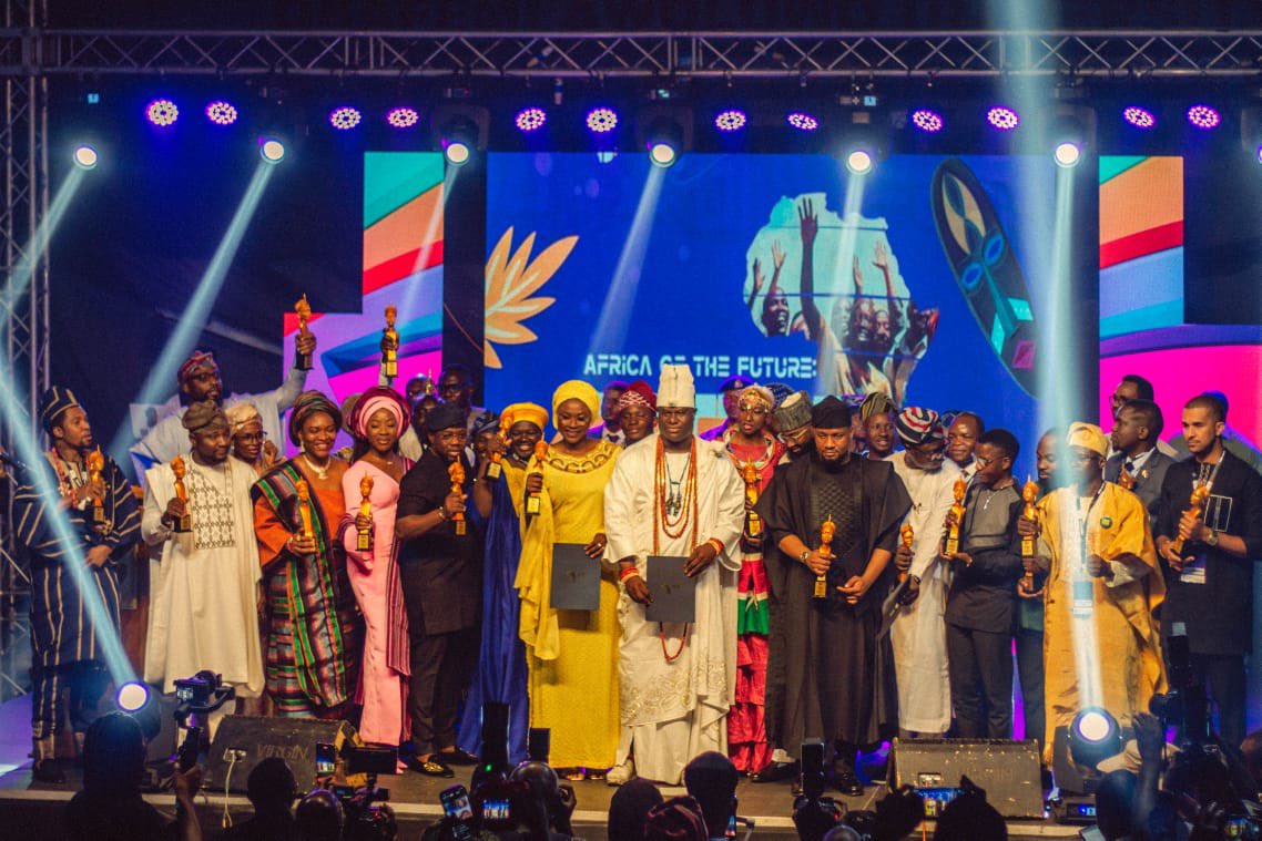 RAYLF: Ooni Honours 100 Outstanding African Youths