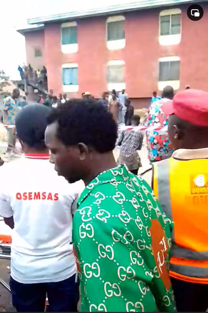 Five Entrapped, Two Rescued As Osun Building Collapses