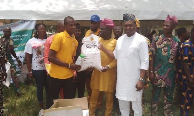 OYO-CARES Commences Distribution Of Farm Inputs To Farmers