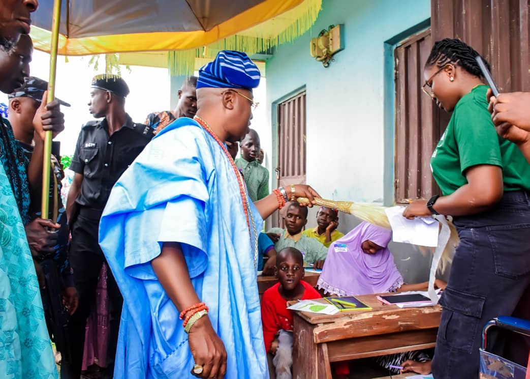 AUTISM: Oluwo Commends Matermental, Gateway Dental For Free Medical Outreach In Iwoland.