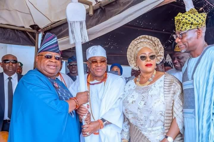 It's A Taboo, Royal Families Kick As Adeleke Present Staff Of Office To New Owa Obokun