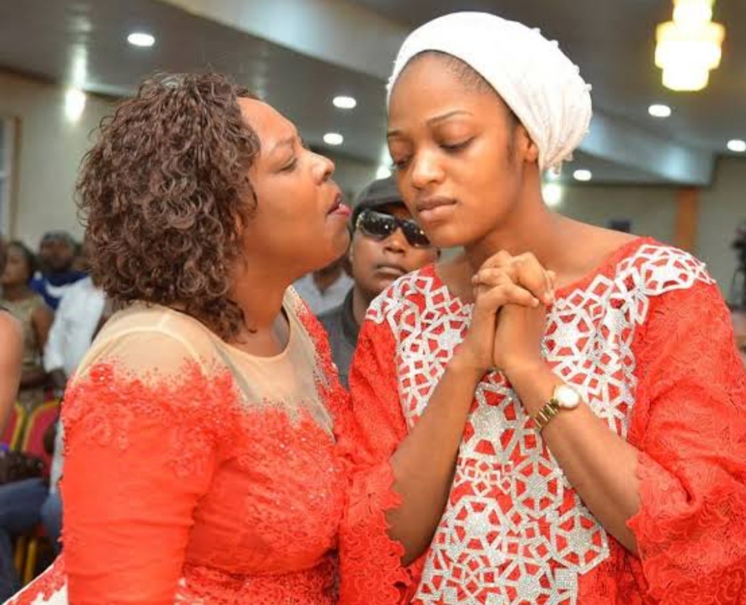 Queen Naomi’s Mother Pleads For Help As Ex-Ooni’s Wife Remanded