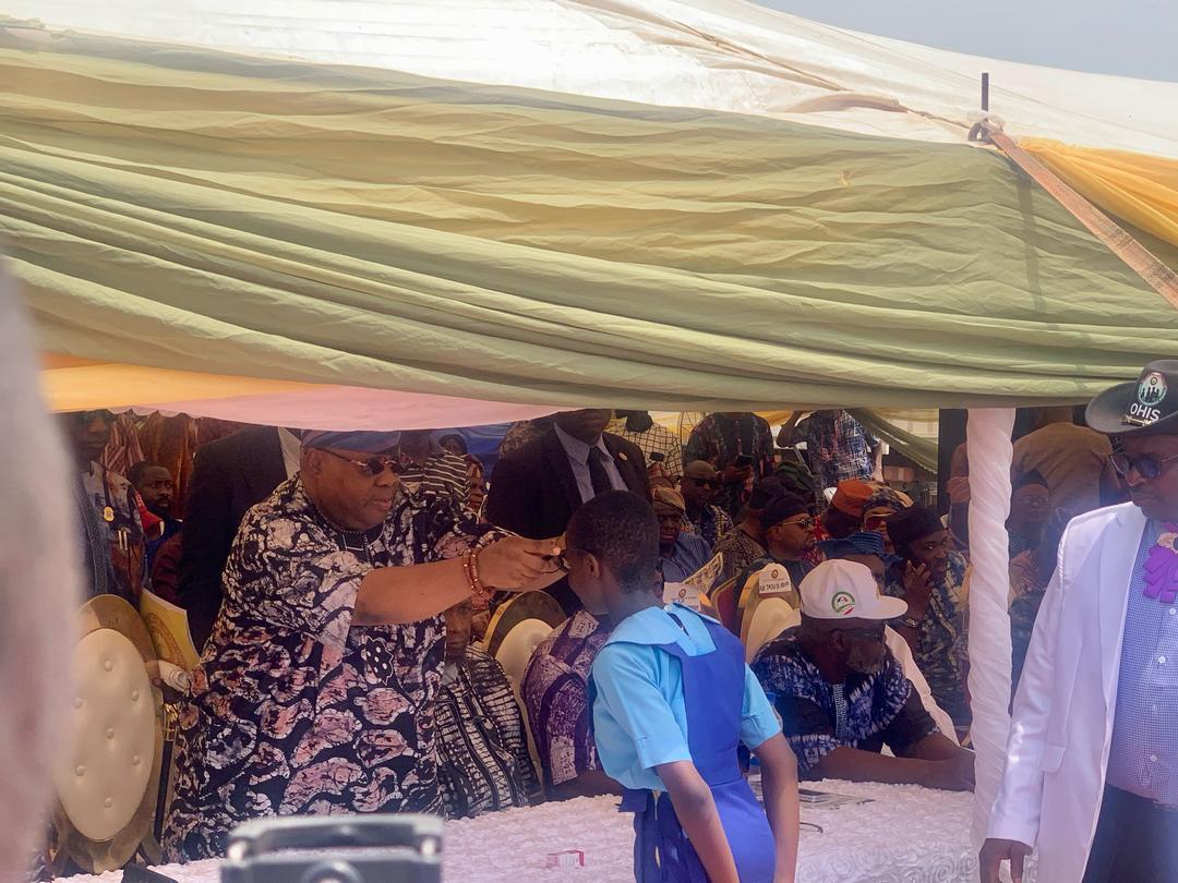 Gov Adeleke Distributes Corrective Glasses, Drugs To Over 42,000 Students