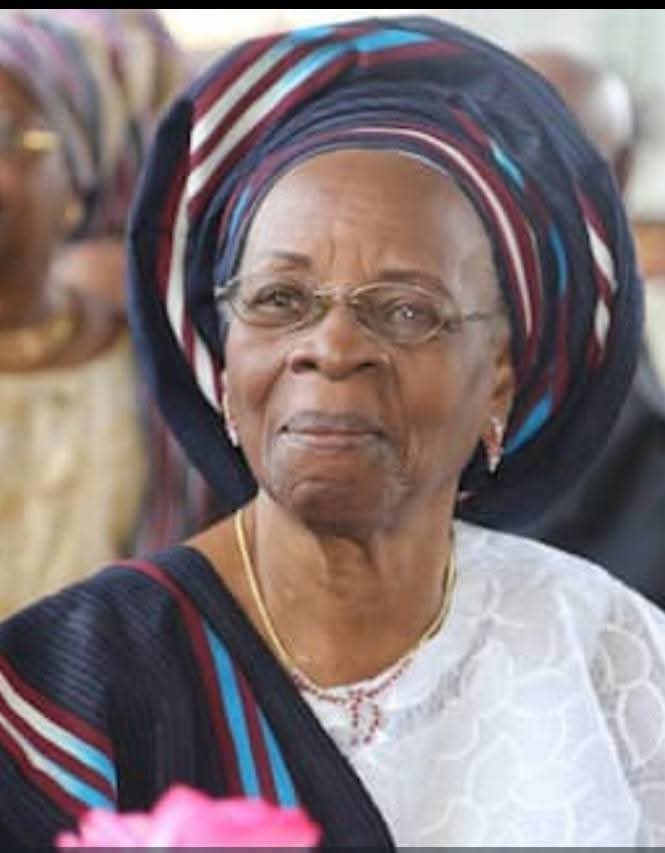 Former Ogun State First Lady, Lucia Onabanjo, Dies