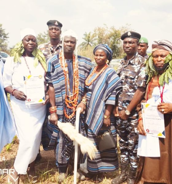 Oba Adebisi installs Eesa, Yeye-Loja, Balogun of Okeolooru obalufon town
