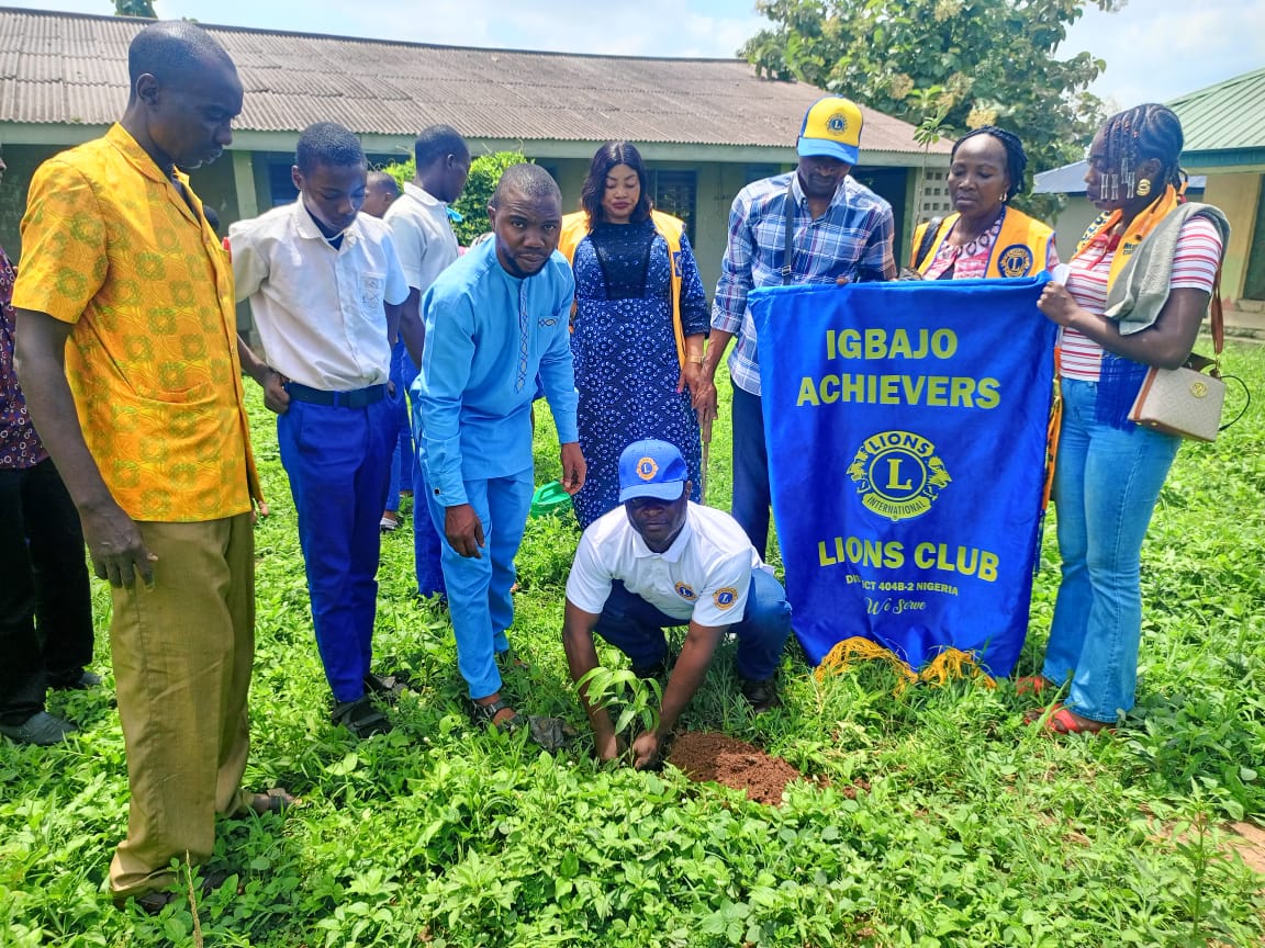 Igbajo Achievers Lions Club Plants Fruit Trees In Schools