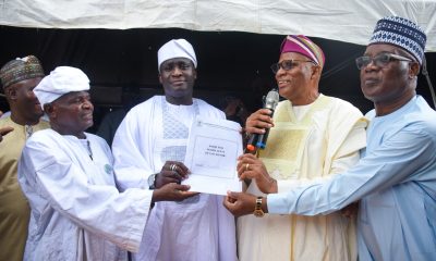 Kwara APC Guber Candidate Danladi Receives INEC Nomination Form