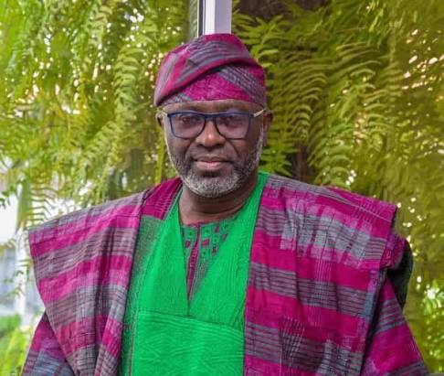 Sanwo-Olu Congratulates SWDC MD/CEO Akinola At 70