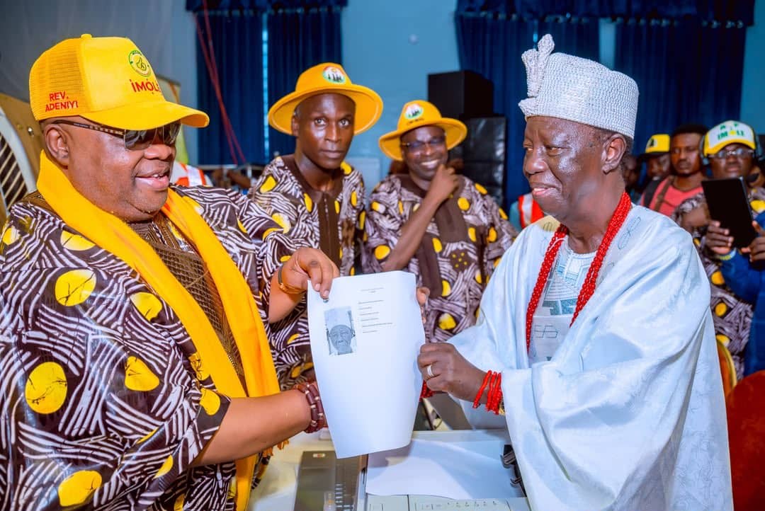 NewsAdeleke Enrols Osun Traditional Rulers, Queens In State Health Insurance Scheme