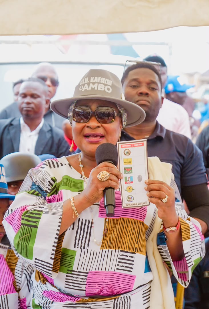 Osun 2026: Oyetola’s Wife, AMBO’s Wife, Ex-deputy Gov Take APC Campaign To Osun Markets, Seek Traders’ Support, Distributes Palliatives to Unit Canvassers.