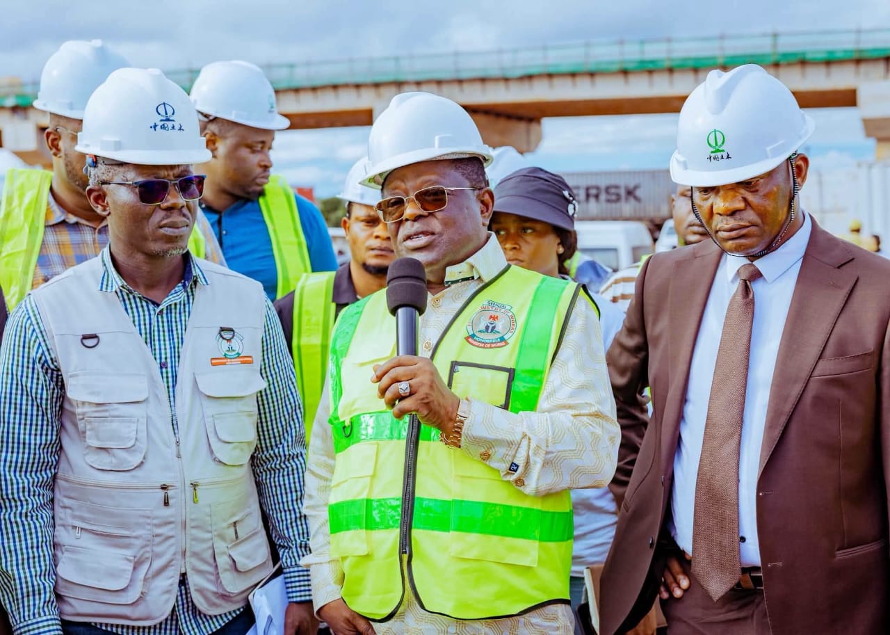 Umahi Orders Arrest of Hartland MD Over Abandoned Asaba-Onitsha Road
