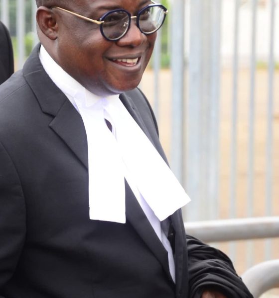 The Naira For The Few? How Do Fresh Bundles Find Their Way To Socialites And Money Traders? By Adenitan Akinola